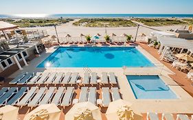 Reges Oceanfront Resort